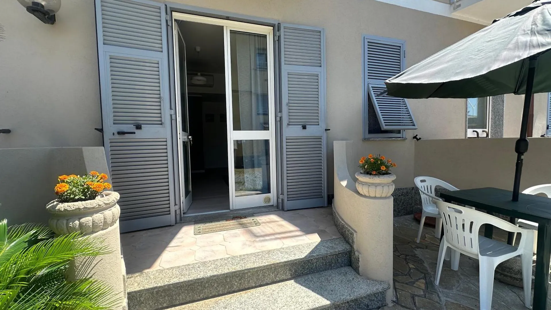 Brezza Marina Apartamento Loano 0*,  Itália